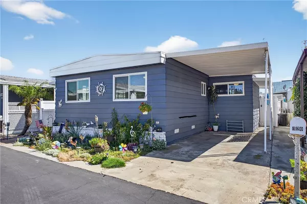 Westminster, CA 92683,15621 Beach Blvd. #121