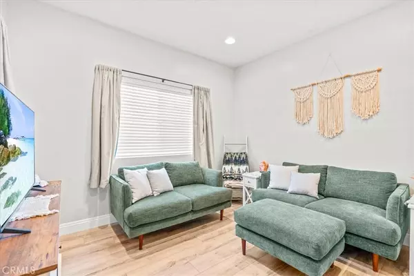Rancho Santa Margarita, CA 92688,28 Via Terrano