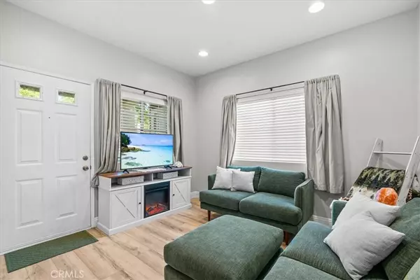 Rancho Santa Margarita, CA 92688,28 Via Terrano