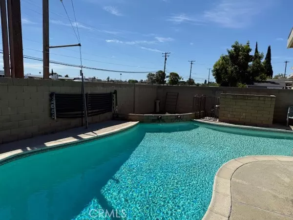 Westminster, CA 92683,14562 Abington CIR