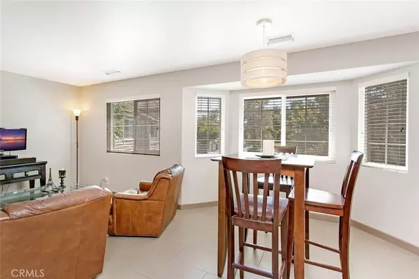 Laguna Hills, CA 92653,24451 Hillsdale AVE #111