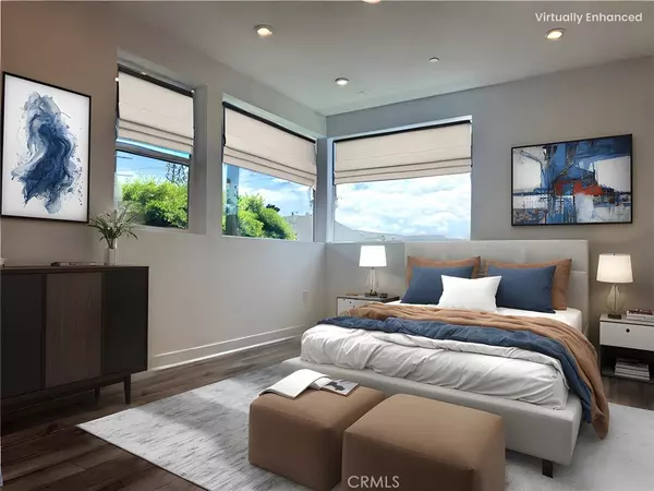 Santa Ana, CA 92705,707 S Lyon ST S