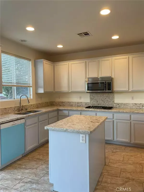Eastvale, CA 91752,12313 Mississippi DR