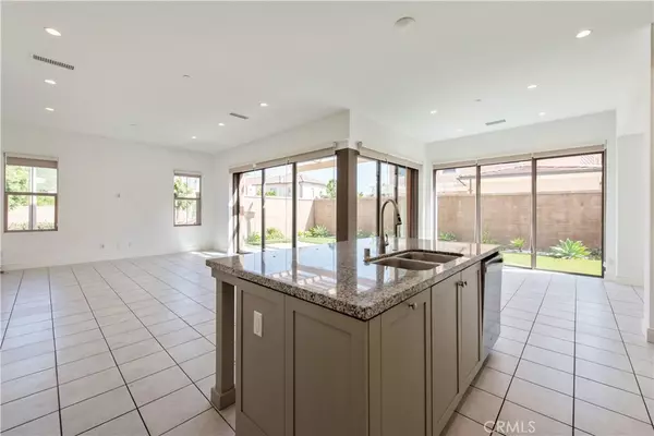 Irvine, CA 92618,156 Plum Lily