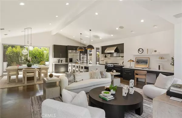 Costa Mesa, CA 92627,223 Robinhood PL
