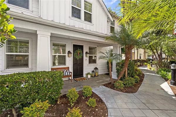19 Rinehart RD, Ladera Ranch, CA 92694