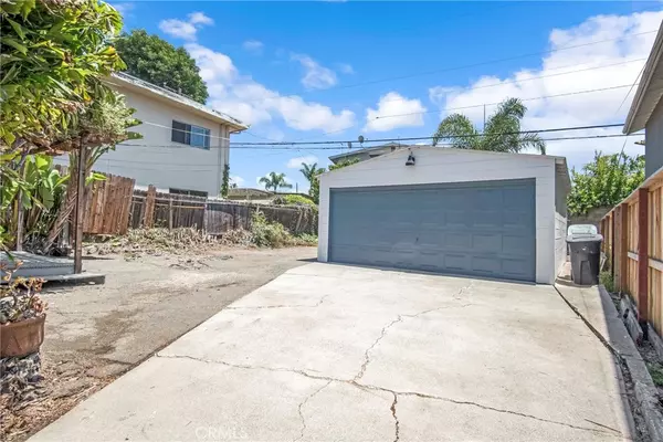 San Clemente, CA 92672,157 W Mariposa