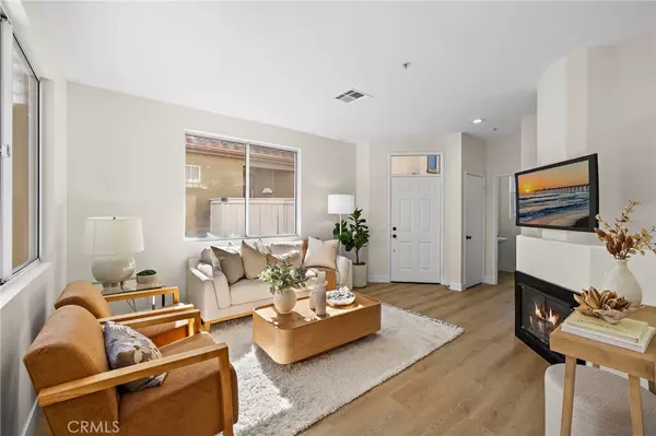 Rancho Santa Margarita, CA 92688,90 CALLE DE FELICIDAD