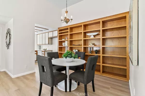 Irvine, CA 92606,424 Deerfield AVE #172