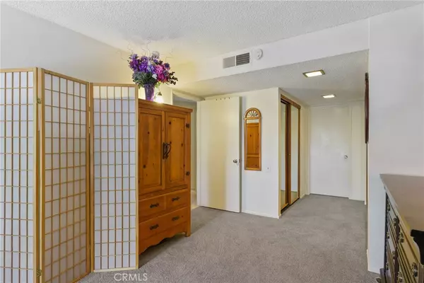 Seal Beach, CA 90740,13601 Del Monte Dr #73