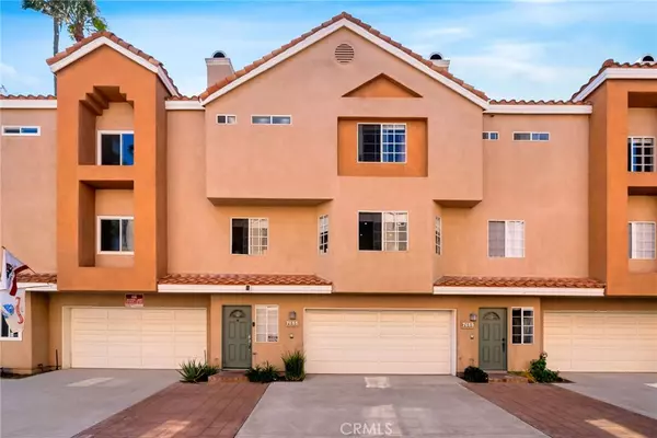 Huntington Beach, CA 92648,7655 Yorktown AVE
