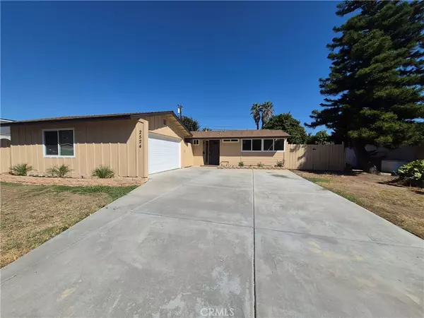 Fullerton, CA 92831,2524 E Santa Fe AVE