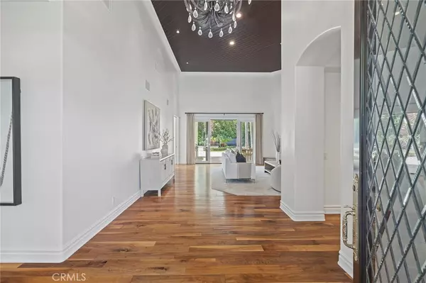 Villa Park, CA 92861,18812 Smoketree CIR