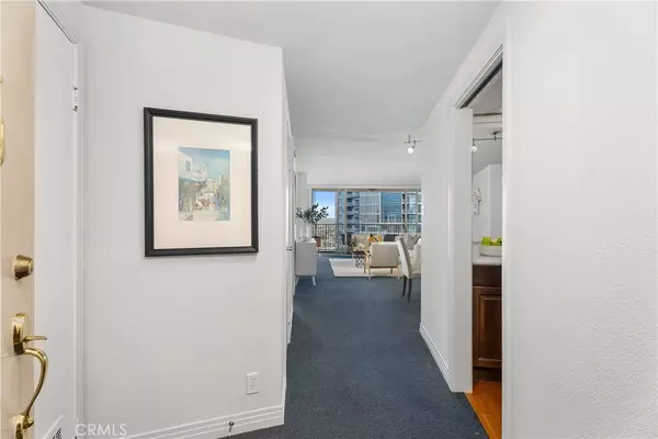 Long Beach, CA 90802,700 E Ocean BLVD #2703