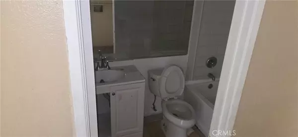 Lancaster, CA 93535,752 E Avenue H14