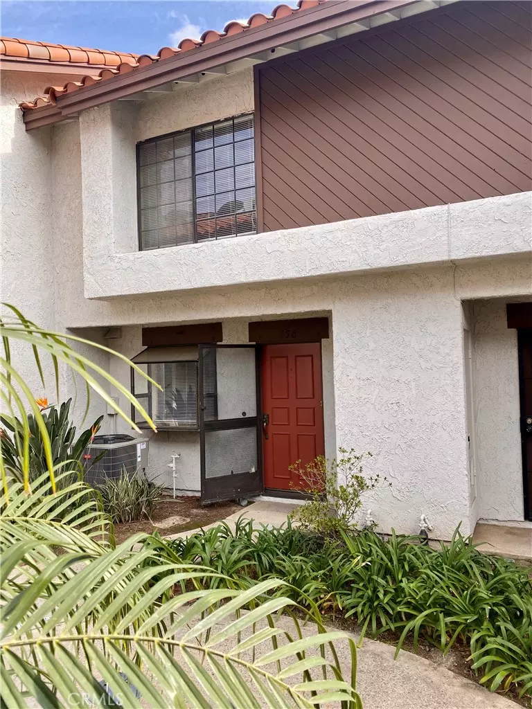 Placentia, CA 92870,158 Kauai LN