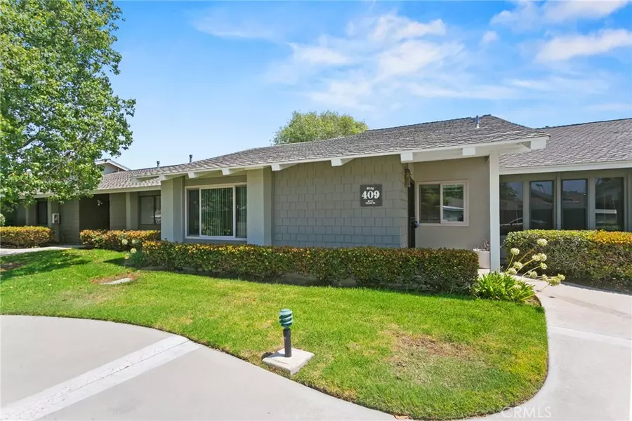 8777 Tulare DR #409B, Huntington Beach, CA 92646