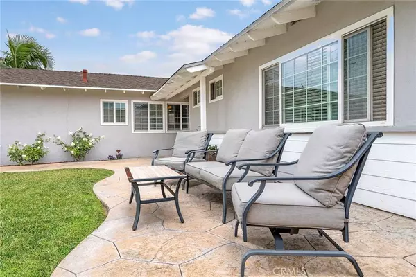 Fountain Valley, CA 92708,17582 Santa Elena CIR