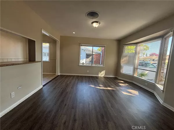 Panorama City, CA 91402,8135 Wakefield AVE