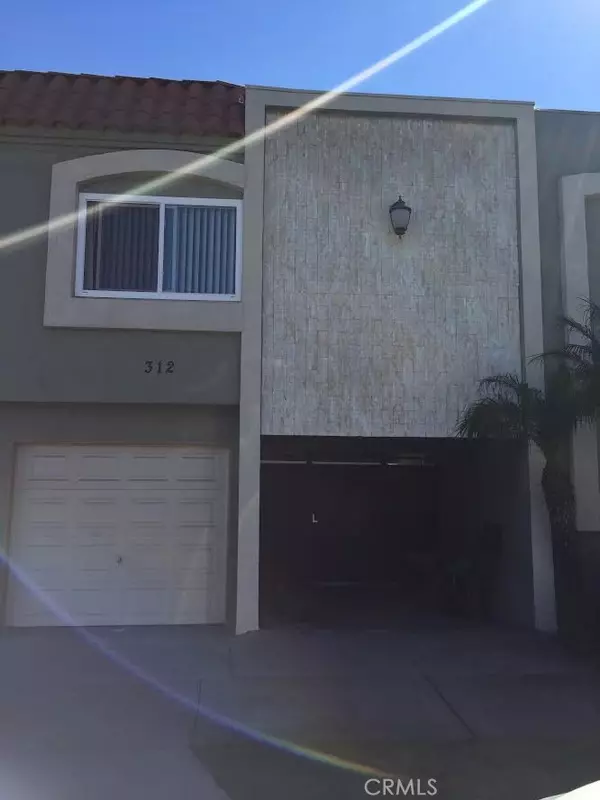 Huntington Beach, CA 92648,312 10th ST #F