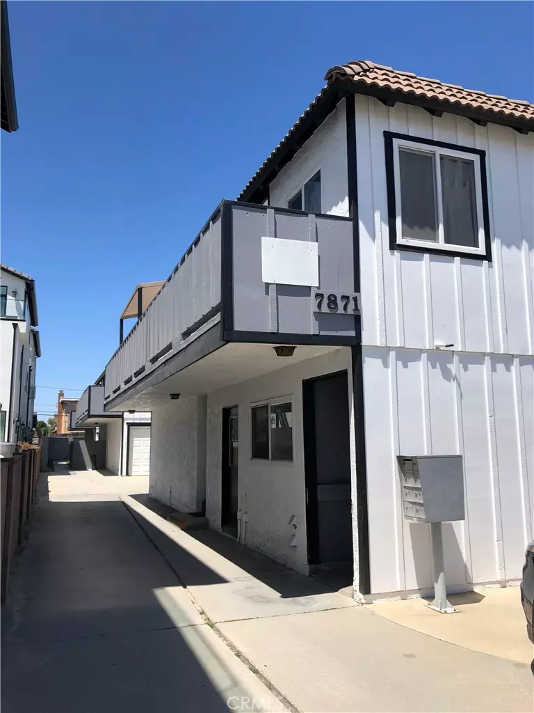 Huntington Beach, CA 92647,7871 Holt DR #3
