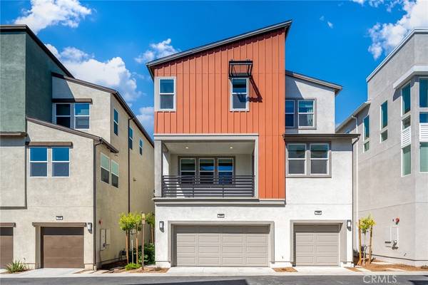 104 Tenor, Irvine, CA 92618