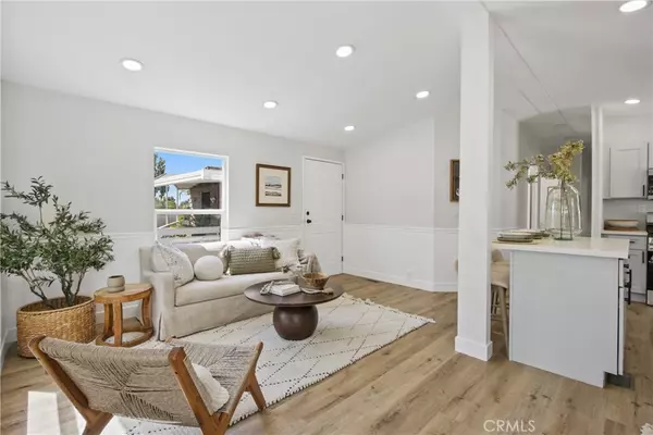 Santa Ana, CA 92703,216 Monaco AVE