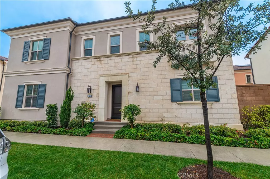 Irvine, CA 92618,125 Trumpet Flower