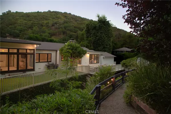 Los Angeles, CA 90049,3479 Mandeville Canyon RD