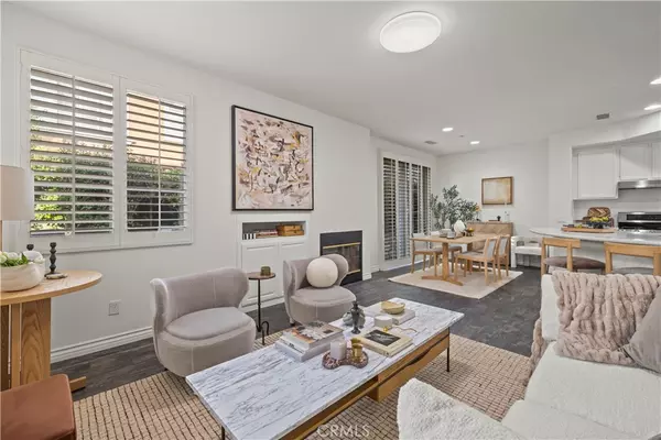 Irvine, CA 92618,31 Poppy #50