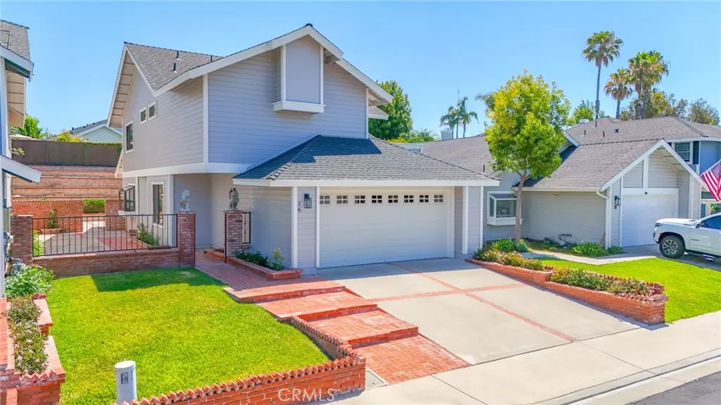 16 Oxbow Creek LN, Laguna Hills, CA 92653