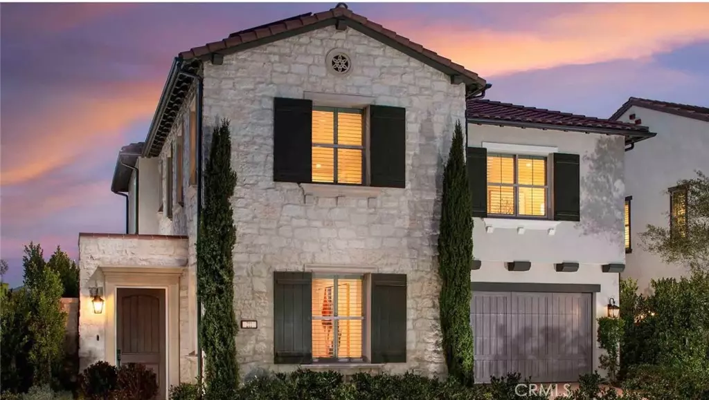 118 Oakstone, Irvine, CA 92618