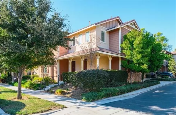 Irvine, CA 92618,217 Wicker