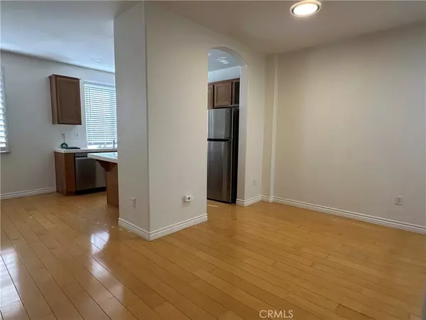 Irvine, CA 92620,1716 Timberwood
