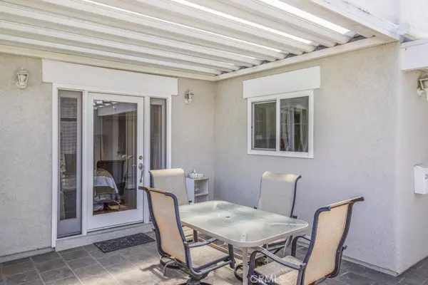 Laguna Woods, CA 92637,2372 Via Mariposa W #B
