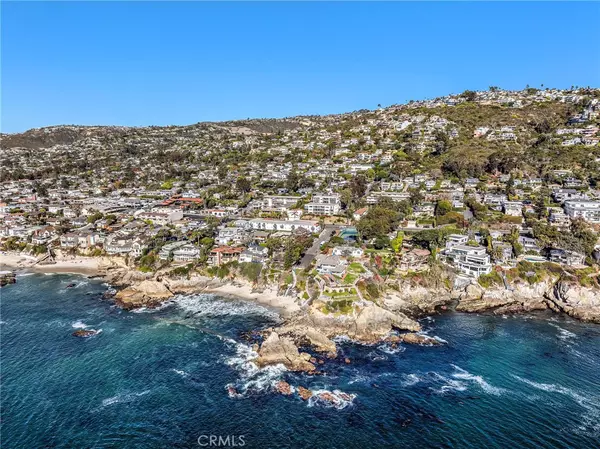 Laguna Beach, CA 92651,240 Moss ST #4