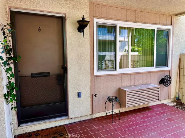 Laguna Woods, CA 92637,214 Avenida Majorca #A