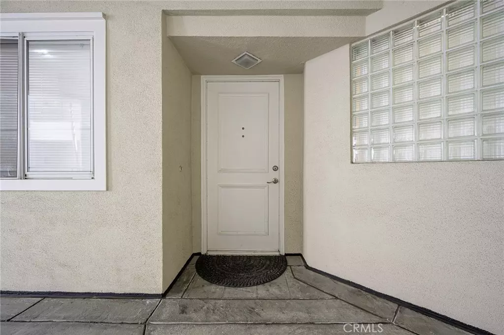 Irvine, CA 92612,2243 Martin #209