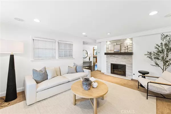 Costa Mesa, CA 92626,2038 N Capella CT