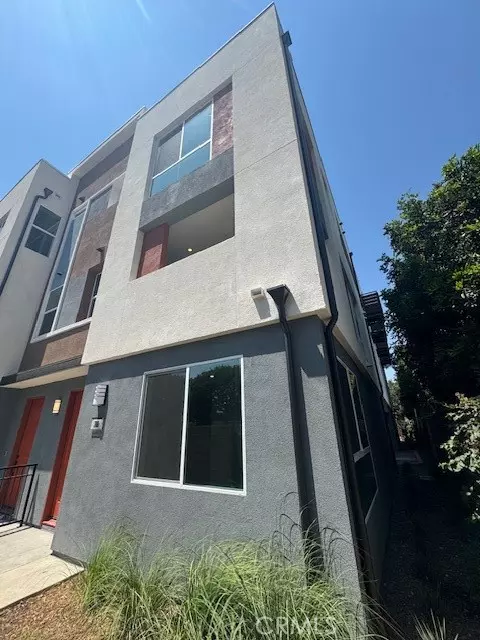 Santa Ana, CA 92705,1812 E 1st ST #280