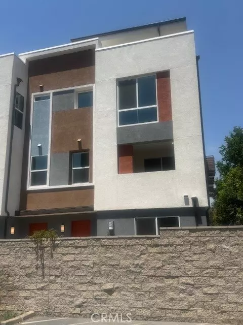 Santa Ana, CA 92705,1812 E 1st ST #280