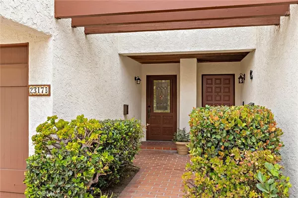 Redondo Beach, CA 90278,2317 Carnegie LN #B