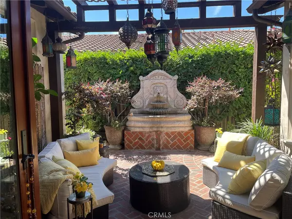 Irvine, CA 92602,20 Saintsbury