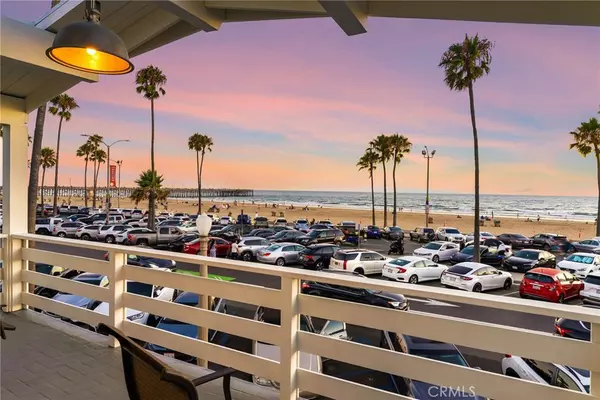 Newport Beach, CA 92663,2212 W Oceanfront