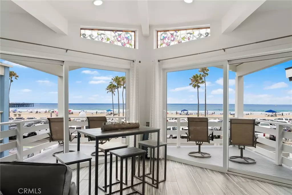 Newport Beach, CA 92663,2212 W Oceanfront