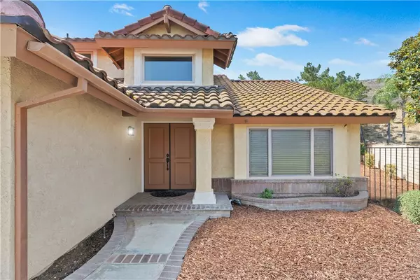 Riverside, CA 92503,17015 Knollbrook PL