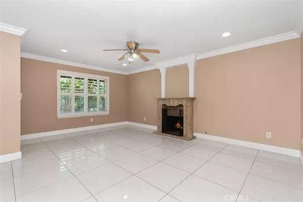 Irvine, CA 92606,14562 Laurel AVE