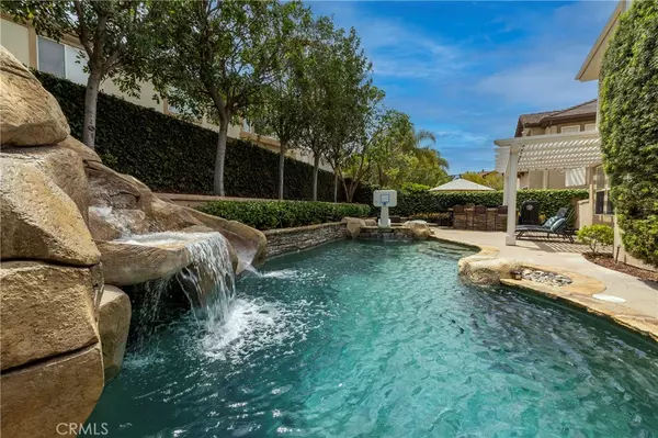 Irvine, CA 92620,10 Spring Grove