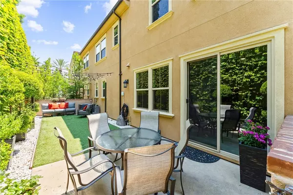 Lake Forest, CA 92610,209 El Paseo