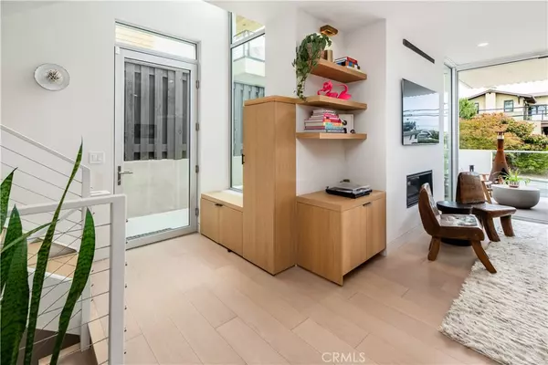 Encinitas, CA 92024,68 E F Street